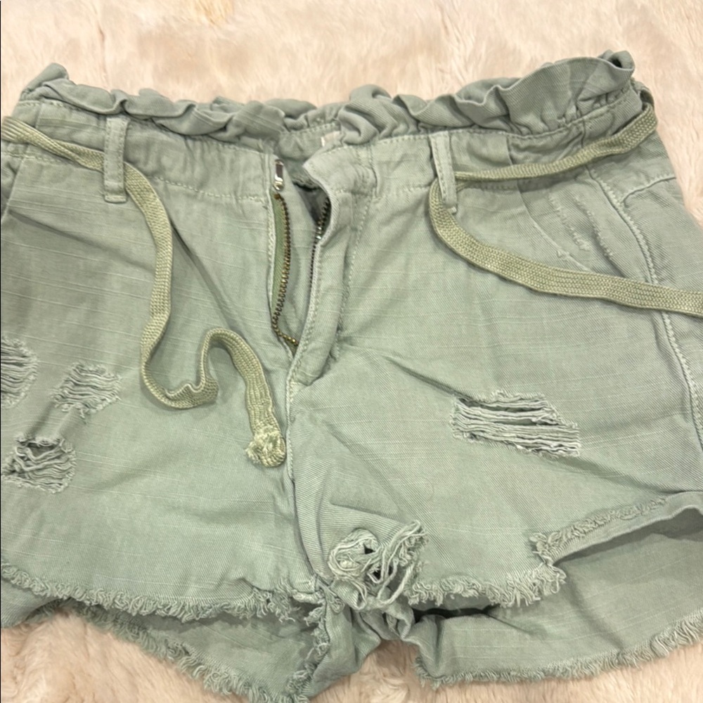 DANCE & MARVEL Women's Green Distressed Shorts